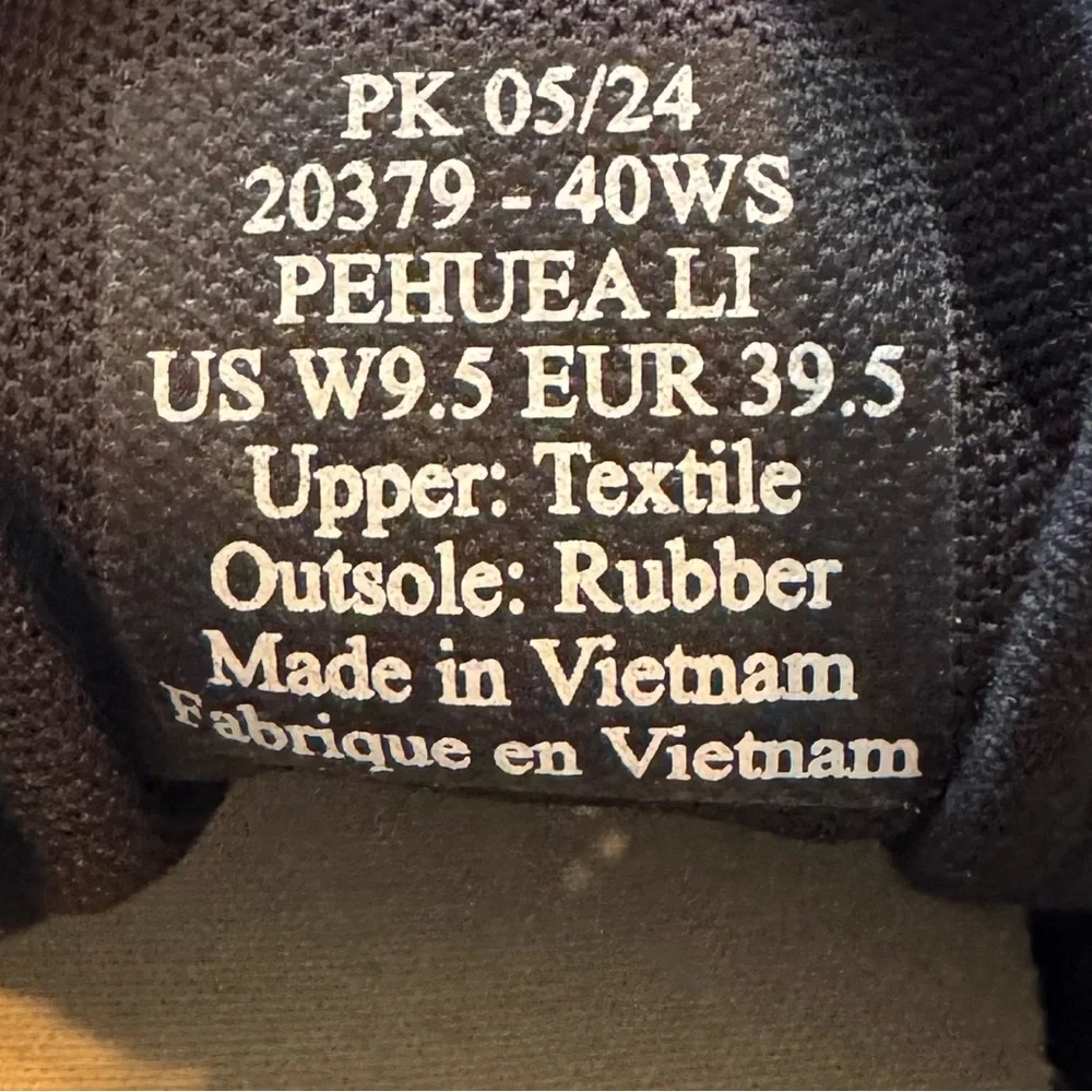 OluKai Pehuea Li Sneakers, Black & White Sand, NWT, Women’s Multiple Sizes - Picture 15 of 16